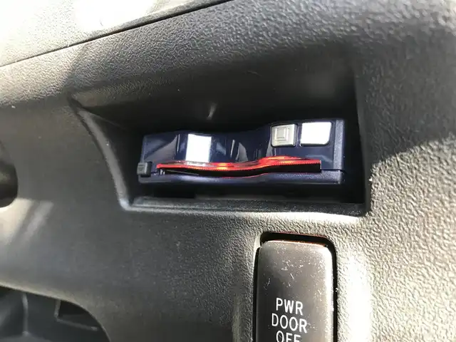 ダイハツ タント カスタム X スペシャル 栃木県 2012(平24)年 7.4万km ブライトシルバーメタリック (株)IDOMが運営する【じしゃロン小山店】の自社ローン対象車両になります。こちらは現金ご利用時の価格です。/自社ローンご希望の方は別途その旨お申付け下さい。//禁煙車/社外ワンセグナビ/（CD/DVD/AM/FMラジオ）/スマートキー/バックカメラ/ＥＴＣ/片側パワースライドドア/ドライブレコーダー/アイドリングストップ/電動格納ドアミラー/パワーウインドウ