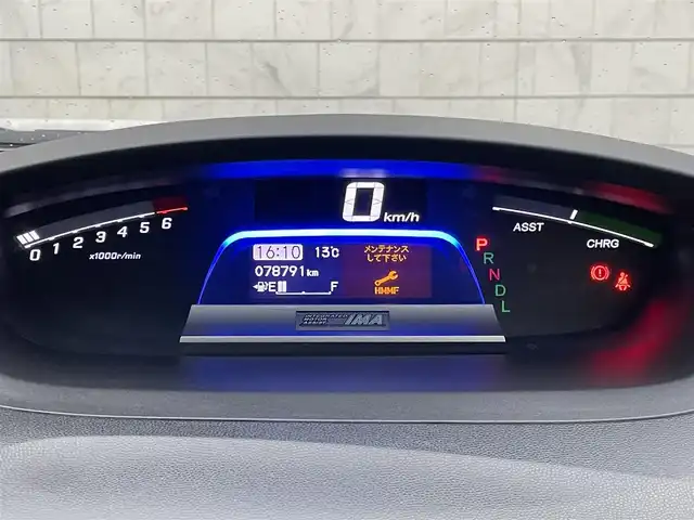 ホンダ フリード ハイブリット ジャストセレクション 群馬県 2015(平27)年 7.9万km プレミアムブルーオパールメタリック ６人乗り　/ナビ　/フルセグ・ＣＤ・ＤＶＤ再生　/バックカメラ　/両側パワースライドドア　/クルーズコントロール　/ドライブレコーダー　/リアスポイラー　/無限フロアマット　/ＥＴＣ　/横滑り防止装置　/ＬＥＤオートライト