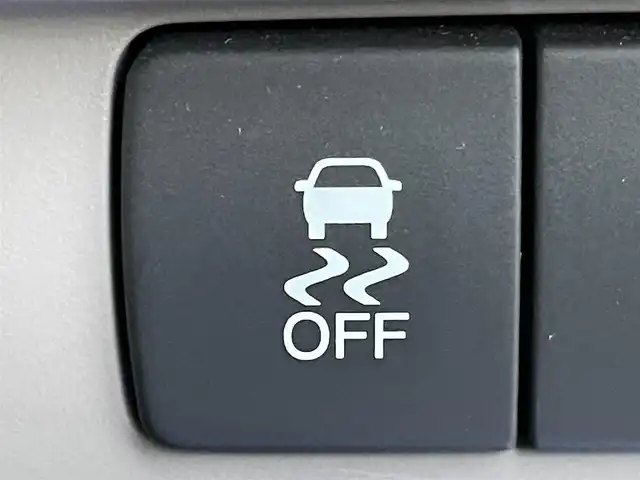 ホンダ フリード ハイブリット ジャストセレクション 群馬県 2015(平27)年 7.9万km プレミアムブルーオパールメタリック ６人乗り　/ナビ　/フルセグ・ＣＤ・ＤＶＤ再生　/バックカメラ　/両側パワースライドドア　/クルーズコントロール　/ドライブレコーダー　/リアスポイラー　/無限フロアマット　/ＥＴＣ　/横滑り防止装置　/ＬＥＤオートライト