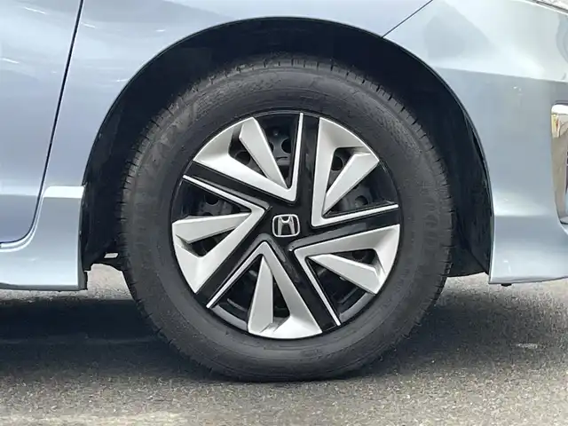 ホンダ フリード ハイブリット ジャストセレクション 群馬県 2015(平27)年 7.9万km プレミアムブルーオパールメタリック ６人乗り　/ナビ　/フルセグ・ＣＤ・ＤＶＤ再生　/バックカメラ　/両側パワースライドドア　/クルーズコントロール　/ドライブレコーダー　/リアスポイラー　/無限フロアマット　/ＥＴＣ　/横滑り防止装置　/ＬＥＤオートライト