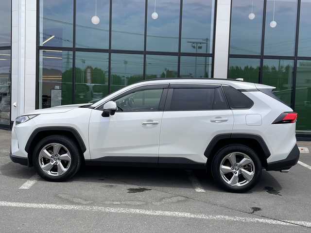 トヨタ ＲＡＶ４ G 道東・釧路十勝 2020(令2)年 4.1万km ホワイトパールクリスタルシャイン 純正ナビ/【ラジオ・CD・DVD・TV・SD・BT】/サンルーフ/ルーフレール/シートヒーター/パワーシート/シートメモリ/ステアリングヒーター/電動リアゲート/レーダークルコン/Bカメラ/ETC2.0/前後ドラレコ/BSM/ブレーキホールド/電動パーキングブレーキ/前後コーナーセンサー