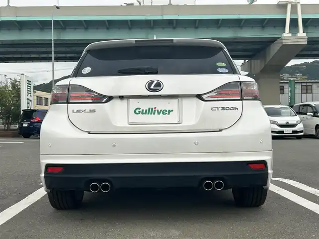 レクサス ＣＴ 200h バージョンL 福岡県 2012(平24)年 15.3万km ホワイトパールクリスタルシャイン 禁煙車純正7型HDDナビ(フルセグ/CD/DVD/BT)バックモニタークルコンコーナーセンサーパワーシートETC純正フロアマット純正LEDヘッドライト純正フォグランプ純正17インチアルミホイールUSBテレビキャンセラー