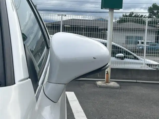 レクサス ＣＴ 200h バージョンL 福岡県 2012(平24)年 15.3万km ホワイトパールクリスタルシャイン 禁煙車純正7型HDDナビ(フルセグ/CD/DVD/BT)バックモニタークルコンコーナーセンサーパワーシートETC純正フロアマット純正LEDヘッドライト純正フォグランプ純正17インチアルミホイールUSBテレビキャンセラー