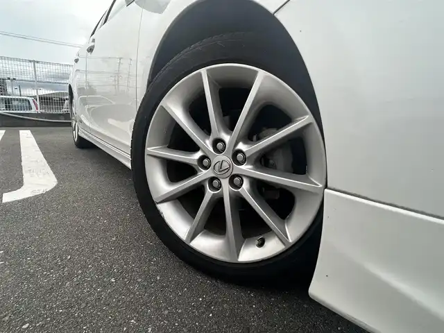 レクサス ＣＴ 200h バージョンL 福岡県 2012(平24)年 15.3万km ホワイトパールクリスタルシャイン 禁煙車純正7型HDDナビ(フルセグ/CD/DVD/BT)バックモニタークルコンコーナーセンサーパワーシートETC純正フロアマット純正LEDヘッドライト純正フォグランプ純正17インチアルミホイールUSBテレビキャンセラー