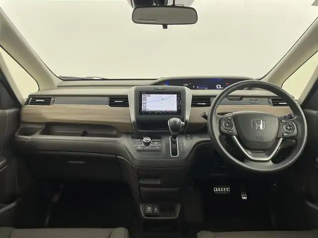 ホンダ フリード G ホンダセンシング 群馬県 2020(令2)年 3.2万km シーグラスブルーパール ナビ装着用スペシャルパッケージ＋ETC車載器(ナビ連動)/・リアワイドカメラ/・ナビ/オーディオリモートコントロールスイッチ/・ハンズフリーテレホンスイッチ/音声認識スイッチ/・USBジャック/4スピーカー/・デジタルTV用プリントアンテナ(12セグ/ワンセグ)/・専用ワイヤーハーネス/・ETC車載器(ナビゲーション連動)/＝＝＝＝＝/純正ナビ(VXM-204VFi)/・AM/FM/USB/SD/CD/DVD/Bluetooth/フルセグTV/純正ドライブレコーダー/ホンダセンシング/・衝突軽減ブレーキ（CMBS）/・誤発進/誤後進抑制機能/・路外逸脱抑制機能/・渋滞追従機能付アダプティブクルーズコントロール（ACC）/・車線維持支援システム（LKAS）/・先行車発進お知らせ機能/・標識認識機能/両側パワースライドドア/アイドリングストップ/プッシュスタート/スマートキー