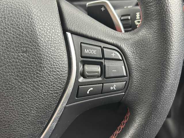 ＢＭＷ ３２０ｉ スポーツ 愛知県 2012(平24)年 6.5万km アルピンホワイトⅢ 純正ナビ/Bluetooth/CD/DVD/ラジオ/iDriveコントローラー/D席メモリ機能付きパワーシート/N席パワーシート/パドルシフト/クルーズコントロール/走行モード/ECOMODE/SPORT/アイドリングストップ/LEDライト/フォグランプ/リアフォグランプ/オートライト/ルームミラー一体型ビルドインＥＴＣ/純正フロアマット/純正AW18インチ「スタッドレス」/ウインカー付電動格納ミラー/プッシュスタート/スマートキー/保証書/スペアキー有