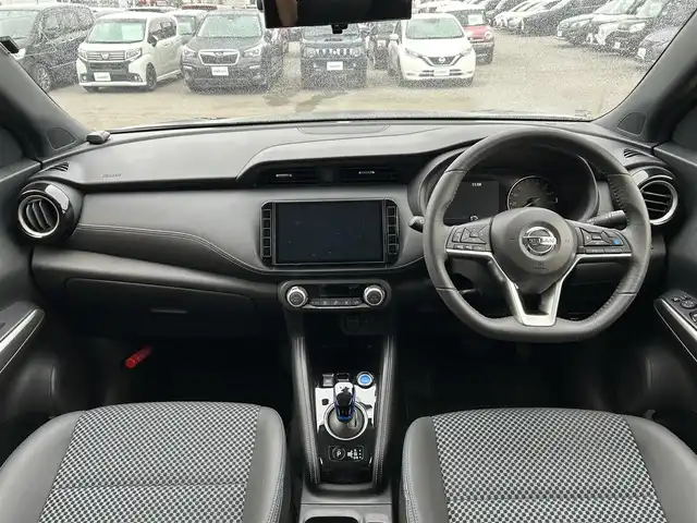 日産 キックス X 富山県 2021(令3)年 3.8万km チタニウムカーキ ワンオーナー/純正ナビ/フルセグテレビ/エマージェンシーブレーキ/インテリジェントルームミラー/アラウンドビューモニター/バックカメラ/ウィンカーミラー/ドアバイザー/プッシュスタート/ビルトインETC/ETC2.0/LEDヘッドライト/コーナーセンサー/プロパイロット/ドライブレコーダー/ハーフレザー