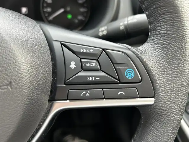日産 キックス X 富山県 2021(令3)年 3.8万km チタニウムカーキ ワンオーナー/純正ナビ/フルセグテレビ/エマージェンシーブレーキ/インテリジェントルームミラー/アラウンドビューモニター/バックカメラ/ウィンカーミラー/ドアバイザー/プッシュスタート/ビルトインETC/ETC2.0/LEDヘッドライト/コーナーセンサー/プロパイロット/ドライブレコーダー/ハーフレザー