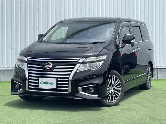 日産 エルグランド 250ハイウェイスターS 香川県 2016(平28)年 6.5万km ファントムブラック 登録時走行距離 64429km/純正8インチナビ/→AM/FM/フルセグTV/Bluetooth/バックカメラ/クルーズコントロール/ビルトインETC/純正11インチフリップダウンモニター/ハーフレザーシート/オットマン/キャプテンシート/両側パワースライドドア/LEDオートライト/フォグランプ/プッシュスタート/スマートキー