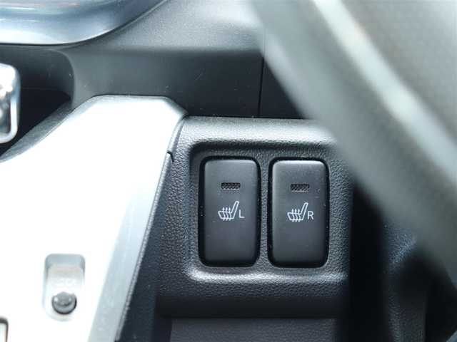 ダイハツ キャスト アクティバ X リミテッド SAⅢ 神奈川県 2019(令1)年 4.8万km オフビートカーキM ワンオーナー/スマートアシスト3（衝突回避支援システム）/ステアリングスイッチ（オーディオ）/：チルトステアリング/シートヒーター（前席）/ETC/ストラーダ CN-E310D/：バックカメラ/：Bluetoothオーディオ/ドラレコ（フロント）/純正フロアマット/：ドアバイザー/ーーーーーーーーーーーーーーーーーーーーーーー/保証書/取扱説明書/スペアスマートキー