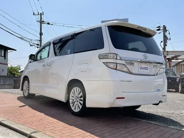 トヨタ ヴェルファイア 2．4Z 福岡県 2012(平24)年 9.7万km ホワイトパールクリスタルシャイン (株)IDOMが運営する【じしゃロン八幡西店】の自社ローン専用車両になります。こちらは現金またはオートローンご利用時の価格です。自社ローンご希望の方は別途その旨お申付け下さい/純正HDDナビ/【Bluetooth・TV・CD。DVD】/フリップダウンモニター/バックカメラ/ETC/両側パワースライドドア/純正アルミホイール/純正リアスポイラー/フロントフォグランプ/オートライト/オットマン