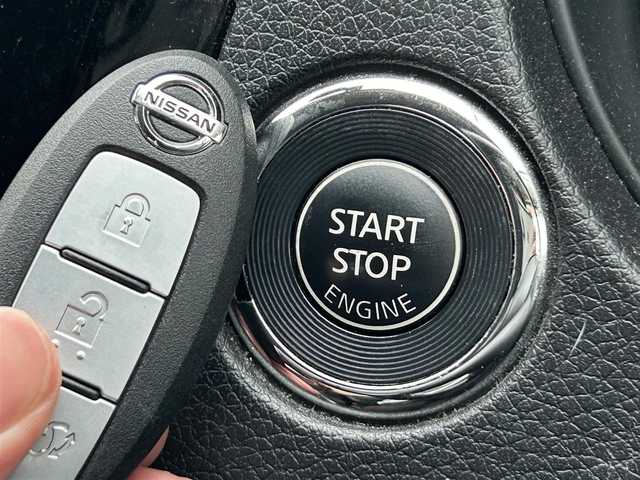 日産 エクストレイル 20Xt エマージェンシーブレーキ 岩手県 2015(平27)年 16.4万km ブリリアントホワイトパール 横滑り防止装置/コーナーセンサー/盗難防止装置/オートライト/ダウンヒルアシスト/純正アルミホイール/シートヒーターエアシート(D/N)/電動リアゲート/純正フロアマット/スペアキー一本/ETC/全周囲カメラ/純正ナビ/Bluetooth