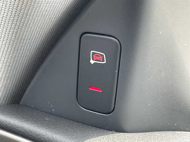 アウディ Ａ７ SB 2．0 TFSI クワトロ 石川県 2017(平29)年 5.5万km 白 BOSEサウンド/エアシート/Bカメラ/ETC/サイドアシスト/アクティブレーンアシスト/ブレーキガード/サンルーフ/前後ドラレコ