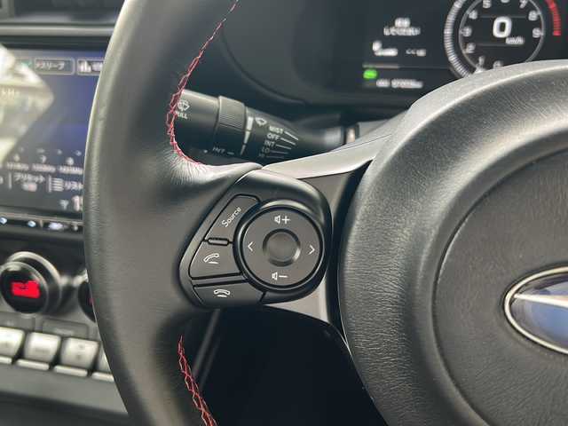 スバル ＢＲＺ R 愛知県 2023(令5)年 5.8万km クリスタルホワイトP /禁煙//ワンオーナー//メモリナビ//フルセグ/CD/DVD/SD/MSV/USB/BT//ipod/HDMI/FM/AM//バックカメラ//純正17AW//ETC//ドライブレコーダー//クルーズコントロール//TRC//SRVD//SRH//ヒルスタートアシスト//トラックモード//LEDオートライト//オートリトラウィンカーミラー//アルミペダル//プッシュスタート//革巻ステアリング//ステアリングスイッチ//フロアマット//USB充電//新車時保証書//取扱説明書/ETC取説/ナビ取説//スマートキー//スマートスペアキー