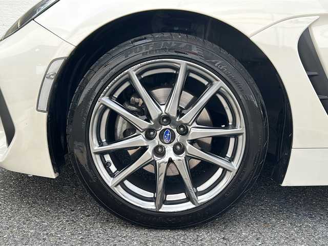 スバル ＢＲＺ R 愛知県 2023(令5)年 5.8万km クリスタルホワイトP /禁煙//ワンオーナー//メモリナビ//フルセグ/CD/DVD/SD/MSV/USB/BT//ipod/HDMI/FM/AM//バックカメラ//純正17AW//ETC//ドライブレコーダー//クルーズコントロール//TRC//SRVD//SRH//ヒルスタートアシスト//トラックモード//LEDオートライト//オートリトラウィンカーミラー//アルミペダル//プッシュスタート//革巻ステアリング//ステアリングスイッチ//フロアマット//USB充電//新車時保証書//取扱説明書/ETC取説/ナビ取説//スマートキー//スマートスペアキー