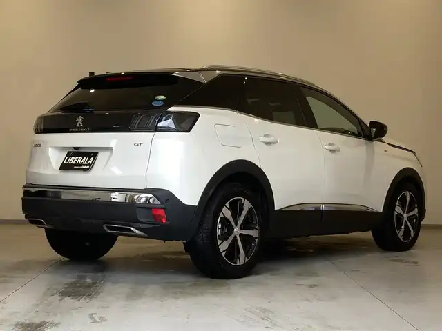 プジョー プジョー ３００８ GT 熊本県 2022(令4)年 1.8万km BLANC NACRE 純正ディスプレイオーディオ（AppleCarPlay、AndroidAuto、Bluetooth）/サイドカメラ/バックカメラ/ハーフレザーシート/D席パワーシート/シートヒーター/パワーバックドア/コーナーセンサー/純正18インチアルミホイール/LEDヘッドライト/ドライブレコーダー