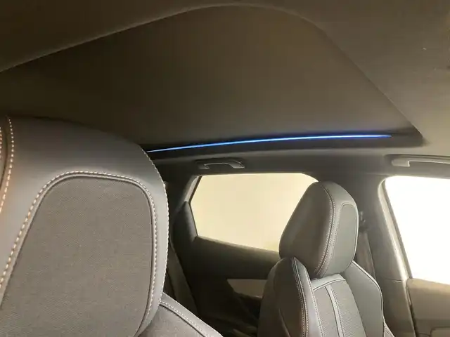 プジョー プジョー ３００８ GT 熊本県 2022(令4)年 1.8万km BLANC NACRE 純正ディスプレイオーディオ（AppleCarPlay、AndroidAuto、Bluetooth）/サイドカメラ/バックカメラ/ハーフレザーシート/D席パワーシート/シートヒーター/パワーバックドア/コーナーセンサー/純正18インチアルミホイール/LEDヘッドライト/ドライブレコーダー