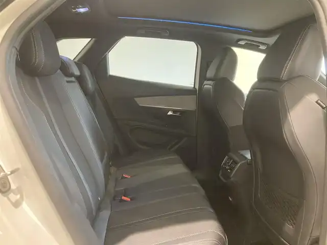 プジョー プジョー ３００８ GT 熊本県 2022(令4)年 1.8万km BLANC NACRE 純正ディスプレイオーディオ（AppleCarPlay、AndroidAuto、Bluetooth）/サイドカメラ/バックカメラ/ハーフレザーシート/D席パワーシート/シートヒーター/パワーバックドア/コーナーセンサー/純正18インチアルミホイール/LEDヘッドライト/ドライブレコーダー