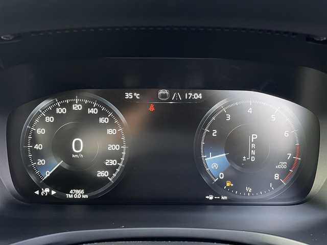 ボルボ Ｖ６０ T5 インスクリプション 三重県 2019(令1)年 4.8万km オニキスブラックP ACC/インテリセーフ /ブラウンレザー/harman/kardonサウンド/純正ナビ/フルセグTV/全方位カメラ/電動リアゲート/純正18インチアルミ/シートヒーター/シートベンチレーション/ETC