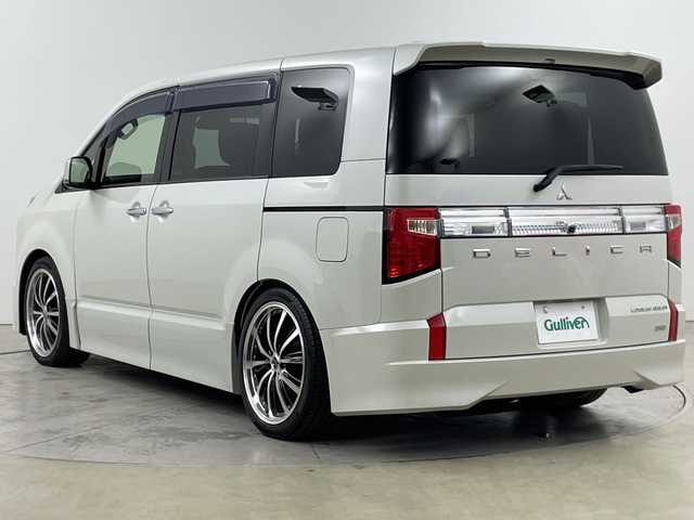 三菱 デリカＤ：５ アーバンギア G パワーパッケージ 道央・札幌 2019(令1)年 2.9万km ウォームホワイトパール 禁煙車/社外ナビ/（CD/DVD/BT/フルセグTV/FM/AM）/衝突被害軽減ブレーキ/車線逸脱警報/アダプティブクルーズコントロール/全方位カメラ/ETC/ドライブレコーダー/両側パワースライドドア/ブラインドスポットモニター/D席パワーシート/前席シートヒーター/パドルシフト/オートステップ/パワーバックドア/電動パーキングブレーキ/オートブレーキホールド/BLITZ車高調/社外フロアマット/社外20インチAW/純正サスペンション積込