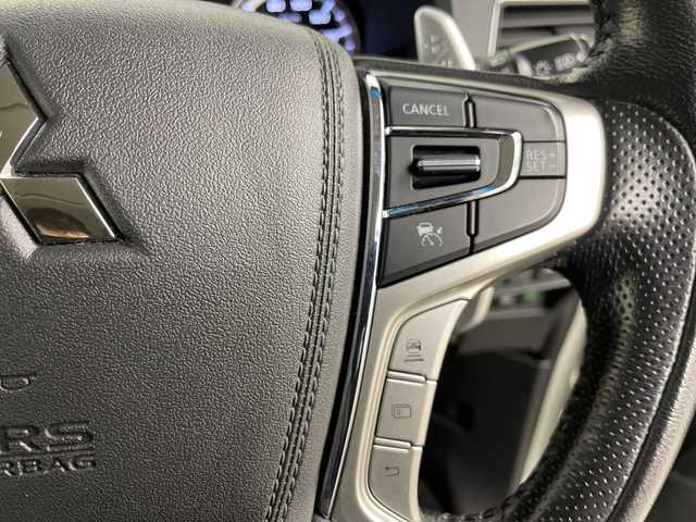 三菱 デリカＤ：５ アーバンギア G パワーパッケージ 道央・札幌 2019(令1)年 2.9万km ウォームホワイトパール 禁煙車/社外ナビ/（CD/DVD/BT/フルセグTV/FM/AM）/衝突被害軽減ブレーキ/車線逸脱警報/アダプティブクルーズコントロール/全方位カメラ/ETC/ドライブレコーダー/両側パワースライドドア/ブラインドスポットモニター/D席パワーシート/前席シートヒーター/パドルシフト/オートステップ/パワーバックドア/電動パーキングブレーキ/オートブレーキホールド/BLITZ車高調/社外フロアマット/社外20インチAW/純正サスペンション積込