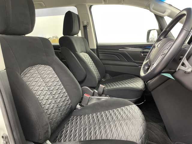 三菱 デリカＤ：５ アーバンギア G パワーパッケージ 道央・札幌 2019(令1)年 2.9万km ウォームホワイトパール 禁煙車/社外ナビ/（CD/DVD/BT/フルセグTV/FM/AM）/衝突被害軽減ブレーキ/車線逸脱警報/アダプティブクルーズコントロール/全方位カメラ/ETC/ドライブレコーダー/両側パワースライドドア/ブラインドスポットモニター/D席パワーシート/前席シートヒーター/パドルシフト/オートステップ/パワーバックドア/電動パーキングブレーキ/オートブレーキホールド/BLITZ車高調/社外フロアマット/社外20インチAW/純正サスペンション積込