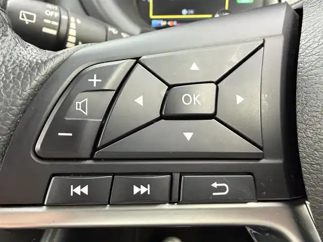 日産 キックス X 愛知県 2021(令3)年 3.6万km ピュアブラック エマージェンシーブレーキ/プロパイロット　/純正9インチメモリナビ/　　CD/DVD/BT/フルセグ　/アラウンドビューモニター　/LEDオートライト　/ハーフレザーシート　/純正17インチアルミホイール/電子パーキング　/ステアリングヒーター　/純正ETC