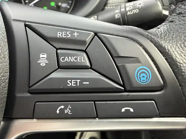 日産 キックス X 愛知県 2021(令3)年 3.6万km ピュアブラック エマージェンシーブレーキ/プロパイロット　/純正9インチメモリナビ/　　CD/DVD/BT/フルセグ　/アラウンドビューモニター　/LEDオートライト　/ハーフレザーシート　/純正17インチアルミホイール/電子パーキング　/ステアリングヒーター　/純正ETC