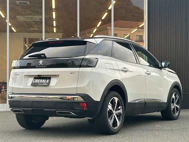 プジョー ３００８ GTライン ブルー HDi 福岡県 2022(令4)年 3万km パール ファーストクラスパッケージ/サンルーフ/アダプティブクルーズコントロール/ブラインドスポットモニター/レーンキープアシスト/ディスプレイオーディオ/Applecarplay/androidauto/Bluetooth/バックカメラ/サイドカメラ/LEDヘッドライト/オートハイビーム/ハーフレザーシート/前席シートヒーター/前後ドライブレコーダー/純正18インチアルミホイール/ETC/取扱説明書/保証書/スペアキー×1