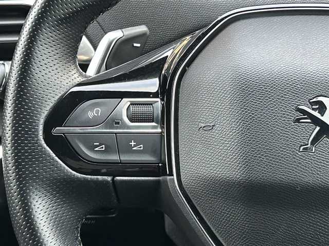 プジョー ３００８ GTライン ブルー HDi 福岡県 2022(令4)年 3万km パール ファーストクラスパッケージ/サンルーフ/アダプティブクルーズコントロール/ブラインドスポットモニター/レーンキープアシスト/ディスプレイオーディオ/Applecarplay/androidauto/Bluetooth/バックカメラ/サイドカメラ/LEDヘッドライト/オートハイビーム/ハーフレザーシート/前席シートヒーター/前後ドライブレコーダー/純正18インチアルミホイール/ETC/取扱説明書/保証書/スペアキー×1