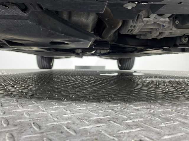 メルセデス・ベンツ ＧＬＡ１８０ 沖縄県 2015(平27)年 5.2万km カルサイトホワイト 禁煙車/純正ナビ/（ＣＤ　ＤＶＤ　フルセグＴＶ　Ｂｌｕｅｔｏｏｔｈ）/バックカメラ　/クルーズコントロール/前後ドライブレコーダー/シートヒーター/ブラインドスポットモニター　/ステアリングリモコン/衝突被害軽減ブレーキ/アテンションアシスト/レーンキープアシスト/パドルシフト/ステアリングスイッチ