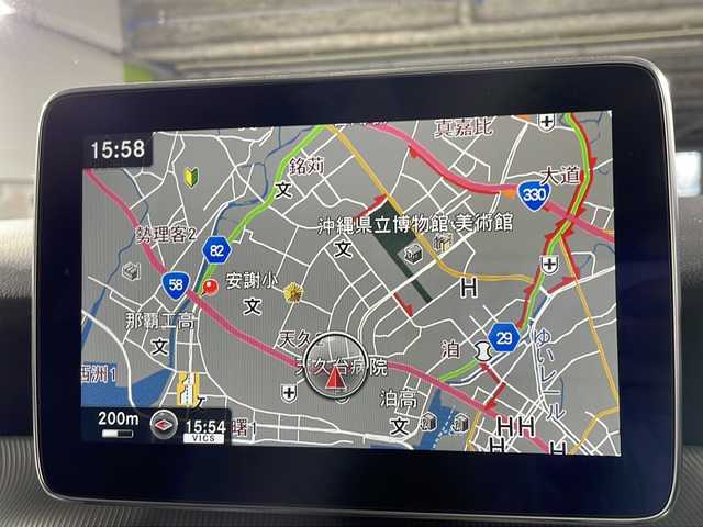 メルセデス・ベンツ ＧＬＡ１８０ 沖縄県 2015(平27)年 5.2万km カルサイトホワイト 禁煙車/純正ナビ/（ＣＤ　ＤＶＤ　フルセグＴＶ　Ｂｌｕｅｔｏｏｔｈ）/バックカメラ　/クルーズコントロール/前後ドライブレコーダー/シートヒーター/ブラインドスポットモニター　/ステアリングリモコン/衝突被害軽減ブレーキ/アテンションアシスト/レーンキープアシスト/パドルシフト/ステアリングスイッチ