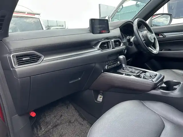 マツダ ＣＸ－８ XD プロアクティブ Sパッケージ 滋賀県 2020(令2)年 5.7万km ソウルレッドクリスタルM 純正ナビ/Bluetooth/CD/DVD/FM/M/AUX/フルセグテレビ/全方位カメラ/アドバンスドスマートシティブレーキサポート/ブラインドスポットモニタリング/パーキングセンサー/レーダークルーズコントロール/スマートブレーキサポート/レーンキープアシストシステム/ヘッドアップディスプレイ/ブラック革シート/パワーシート/シートヒーター /シートベンチレーション/ステアヒーター/LEDヘッドライト/フォグランプ/プッシュスタート /スマートキー/スペアキー/純正フロアマット