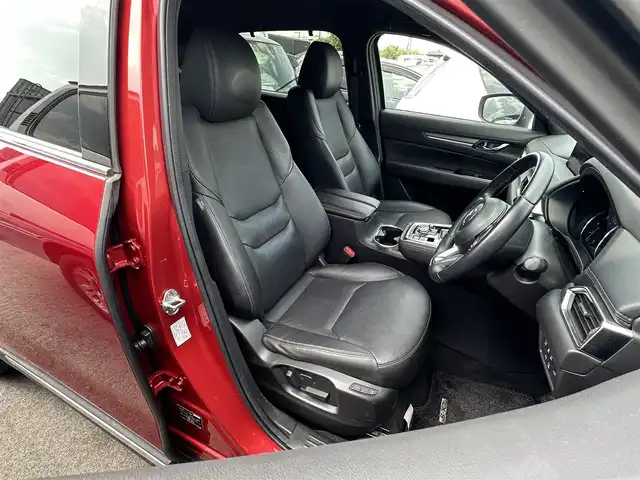 マツダ ＣＸ－８ XD プロアクティブ Sパッケージ 滋賀県 2020(令2)年 5.7万km ソウルレッドクリスタルM 純正ナビ/Bluetooth/CD/DVD/FM/M/AUX/フルセグテレビ/全方位カメラ/アドバンスドスマートシティブレーキサポート/ブラインドスポットモニタリング/パーキングセンサー/レーダークルーズコントロール/スマートブレーキサポート/レーンキープアシストシステム/ヘッドアップディスプレイ/ブラック革シート/パワーシート/シートヒーター /シートベンチレーション/ステアヒーター/LEDヘッドライト/フォグランプ/プッシュスタート /スマートキー/スペアキー/純正フロアマット