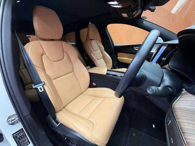 ボルボ ボルボ ＸＣ６０ B5 AWD インスクリプション 千葉県 2021(令3)年 1.1万km 白 パノラマＳＲ　/茶革　/Ｂｏｗｅｒｓ＆ｗｉｌｋｉｎｓサウンド　/ＡＣＣ　/ＨＵＤ　/ナビ　/３６０°ＣａｒＰｌａｙ　/シートＨ　/ベンチレーション　/電動リアゲート　/ＬＥＤライト　/衝突軽減Ｂ　/ＢＳＭ　/ＬＫＡ　/ドラレコ