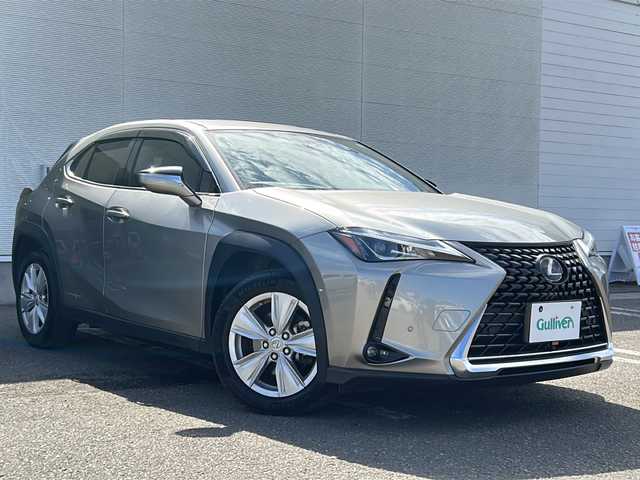 レクサス ＵＸ 250h バージョンC 秋田県 2020(令2)年 8.7万km ベージュ 純正メモリナビ/純正BT、CD、DVD、フルセグTV/バックカメラ/ドライブレコーダー/純正17インチAW/ETC2.0/前後コーナーセンサー/４WD/保証書