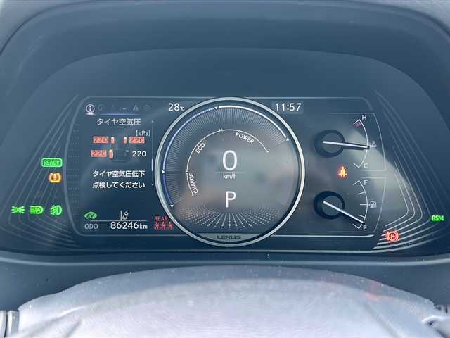 レクサス ＵＸ 250h バージョンC 秋田県 2020(令2)年 8.7万km ベージュ 純正メモリナビ/純正BT、CD、DVD、フルセグTV/バックカメラ/ドライブレコーダー/純正17インチAW/ETC2.0/前後コーナーセンサー/４WD/保証書