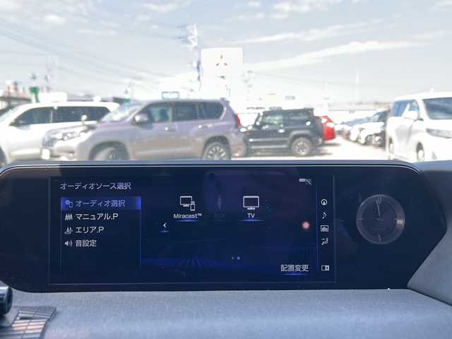 レクサス ＵＸ 250h バージョンC 秋田県 2020(令2)年 8.7万km ベージュ 純正メモリナビ/純正BT、CD、DVD、フルセグTV/バックカメラ/ドライブレコーダー/純正17インチAW/ETC2.0/前後コーナーセンサー/４WD/保証書