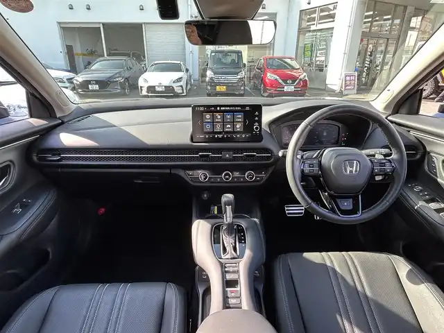 ホンダ ＺＲ－Ｖ Z 福岡県 2025(令7)年 0.9万km 黒 ワンオーナー/純正9型ナビ（AM/FM/BT/フルセグTV）/ブラインドスポットモニター/BOSEサウンド/レーダークルーズコントロール/全方位カメラ/前席パワーシート（運転席メモリ付）/前席シートヒーター/ステアリングヒーター/携帯置くだけ充電/ETC2.0/ドライブレコーダー/パドルシフト/パワーバックドア/USB入力端子/純正18インチアルミホイール/純正フロアマット/プッシュスタート/スペアキー/取扱説明書/保証書