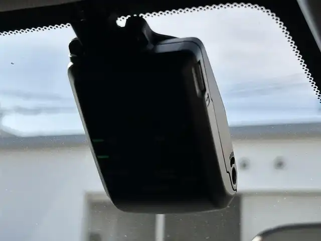 ホンダ ＺＲ－Ｖ Z 福岡県 2025(令7)年 0.9万km 黒 ワンオーナー/純正9型ナビ（AM/FM/BT/フルセグTV）/ブラインドスポットモニター/BOSEサウンド/レーダークルーズコントロール/全方位カメラ/前席パワーシート（運転席メモリ付）/前席シートヒーター/ステアリングヒーター/携帯置くだけ充電/ETC2.0/ドライブレコーダー/パドルシフト/パワーバックドア/USB入力端子/純正18インチアルミホイール/純正フロアマット/プッシュスタート/スペアキー/取扱説明書/保証書