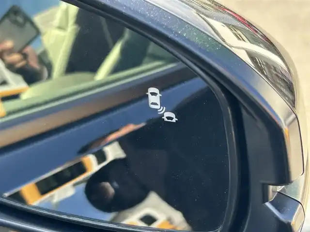 ホンダ ＺＲ－Ｖ Z 福岡県 2025(令7)年 0.9万km 黒 ワンオーナー/純正9型ナビ（AM/FM/BT/フルセグTV）/ブラインドスポットモニター/BOSEサウンド/レーダークルーズコントロール/全方位カメラ/前席パワーシート（運転席メモリ付）/前席シートヒーター/ステアリングヒーター/携帯置くだけ充電/ETC2.0/ドライブレコーダー/パドルシフト/パワーバックドア/USB入力端子/純正18インチアルミホイール/純正フロアマット/プッシュスタート/スペアキー/取扱説明書/保証書