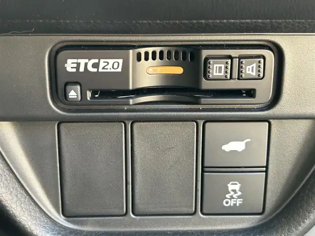 ホンダ ＺＲ－Ｖ Z 福岡県 2025(令7)年 0.9万km 黒 ワンオーナー/純正9型ナビ（AM/FM/BT/フルセグTV）/ブラインドスポットモニター/BOSEサウンド/レーダークルーズコントロール/全方位カメラ/前席パワーシート（運転席メモリ付）/前席シートヒーター/ステアリングヒーター/携帯置くだけ充電/ETC2.0/ドライブレコーダー/パドルシフト/パワーバックドア/USB入力端子/純正18インチアルミホイール/純正フロアマット/プッシュスタート/スペアキー/取扱説明書/保証書