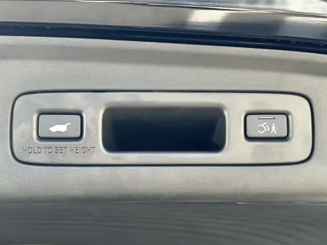 ホンダ ＺＲ－Ｖ Z 福岡県 2025(令7)年 0.9万km 黒 ワンオーナー/純正9型ナビ（AM/FM/BT/フルセグTV）/ブラインドスポットモニター/BOSEサウンド/レーダークルーズコントロール/全方位カメラ/前席パワーシート（運転席メモリ付）/前席シートヒーター/ステアリングヒーター/携帯置くだけ充電/ETC2.0/ドライブレコーダー/パドルシフト/パワーバックドア/USB入力端子/純正18インチアルミホイール/純正フロアマット/プッシュスタート/スペアキー/取扱説明書/保証書