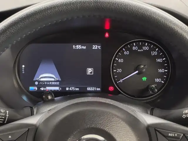 日産 キックス X 三重県 2021(令3)年 6.7万km ブリリアントホワイトパール/ピュアブラック 2トーン e-POWER/FF/フロアe-CVT/純正 9インチナビ MM320D-L/（iPod/SD/FM/AM/TV/USB/Bluetooth/CD/DVD/MUSIC STOCKER/VTR）/【OP】インテリジェント アラウンドビューモニター（移動物検知機能付）/ドライブレコーダー 前後（ナビ連動）/ビルトイン ETC2.0/安全装備/・インテリジェント エマージェンシーブレーキ/・LDW（車線逸脱警報）/・LDP（車線逸脱防止支援）/・プロパイロット（全車速追従オートクルーズコントロール&ハンドル制御）/・インテリジェント DA（ふらつき警報）/・インテリジェント LI（車線逸脱防止支援システム）/・フロント & バックソナー/・先行車発進お知らせ/・踏み間違い衝突防止アシスト/・SOSコール/など/装備/・ハーフレザーシート/・【OP】インテリジェントルームミラー/・オートエアコン/・オートライト/・LEDヘッドライト/・LEDフロントフォグライト/・ハイビームアシスト/・シルバールーフレール/・純正17inAW/・インテリジェントキーx1/・取/ナビ取/など