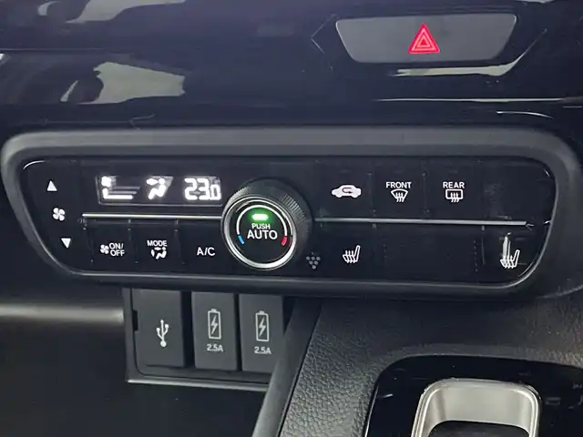 ホンダ Ｎ ＢＯＸ カスタム L ターボ 千葉県 2022(令4)年 3.2万km ミッドナイトブルービームM 純正8インチナビ/(フルセグTV/BT/CD/DVD/FM/AM)/バックカメラ/衝突被害軽減システム/車線逸脱警報/クルーズコントロール/ハーフレザーシート/両側パワースライドドア/横滑り防止装置/ETC/アイドリングストップ/LEDヘッドライト/フォグランプ/オートライト/ウィンカーミラー/電動格納ミラー/純正15インチAW/前席シートヒーター/シートリフター/パドルシフト/プッシュスタート/スマートキー/フロアマット/スペアキー