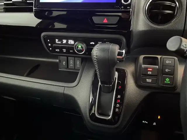 ホンダ Ｎ ＢＯＸ カスタム L ターボ 千葉県 2022(令4)年 3.2万km ミッドナイトブルービームM 純正8インチナビ/(フルセグTV/BT/CD/DVD/FM/AM)/バックカメラ/衝突被害軽減システム/車線逸脱警報/クルーズコントロール/ハーフレザーシート/両側パワースライドドア/横滑り防止装置/ETC/アイドリングストップ/LEDヘッドライト/フォグランプ/オートライト/ウィンカーミラー/電動格納ミラー/純正15インチAW/前席シートヒーター/シートリフター/パドルシフト/プッシュスタート/スマートキー/フロアマット/スペアキー