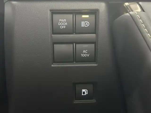 トヨタ アルファードハイブリット Z 佐賀県 2023(令5)年 5.2万km プラチナホワイトパールマイカ 純正14インチディスプレイオーディオplus/後席フリップダウンモニター/デジタルインナーミラー/左右独立ムーンルーフ/ヘッドアップディスプレイ/トヨタチームメイト/アドバンスドパーク/寒冷地仕様/パノラミックビューモニター/合皮シート/シートベンチレーション/ブラインドスポットモニター/コーナーセンサー/ワイヤレス充電/全席パワーシート/オットマン/電動リアゲート/純正18インチアルミホイール