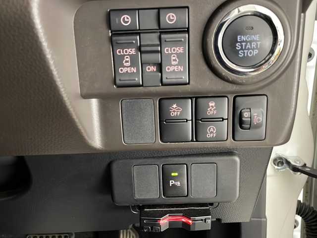 トヨタ ルーミー G 宮崎県 2022(令4)年 3.8万km パールホワイトⅢ 禁煙車/衝突被害軽減ブレーキ/社外ディスプレイオーディオ/（ATOTO/AUX/Bluetooth）/純正ETC/純正LEDオートライト/純正LEDフォグ/純正マッドガード/純正フロアマット/両側電動スライドドア/オートマチックハイビーム/クリアランスソナー/オート電動格納ミラー/オートエアコン/前席シートヒーター/ウインカードアミラー/スマートキー/プッシュエンジンスタート/取扱い説明書/オーディオ取扱い説明書