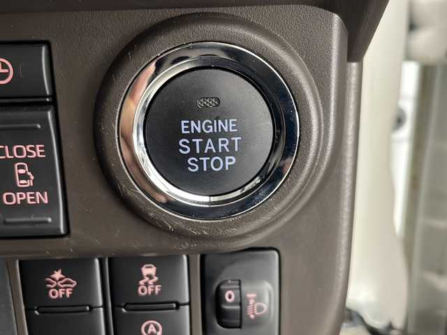 トヨタ ルーミー G 宮崎県 2022(令4)年 3.8万km パールホワイトⅢ 禁煙車/衝突被害軽減ブレーキ/社外ディスプレイオーディオ/（ATOTO/AUX/Bluetooth）/純正ETC/純正LEDオートライト/純正LEDフォグ/純正マッドガード/純正フロアマット/両側電動スライドドア/オートマチックハイビーム/クリアランスソナー/オート電動格納ミラー/オートエアコン/前席シートヒーター/ウインカードアミラー/スマートキー/プッシュエンジンスタート/取扱い説明書/オーディオ取扱い説明書