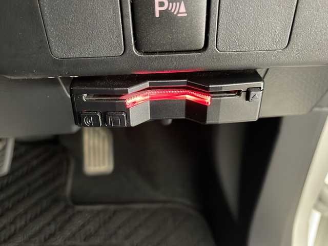 トヨタ ルーミー G 宮崎県 2022(令4)年 3.8万km パールホワイトⅢ 禁煙車/衝突被害軽減ブレーキ/社外ディスプレイオーディオ/（ATOTO/AUX/Bluetooth）/純正ETC/純正LEDオートライト/純正LEDフォグ/純正マッドガード/純正フロアマット/両側電動スライドドア/オートマチックハイビーム/クリアランスソナー/オート電動格納ミラー/オートエアコン/前席シートヒーター/ウインカードアミラー/スマートキー/プッシュエンジンスタート/取扱い説明書/オーディオ取扱い説明書